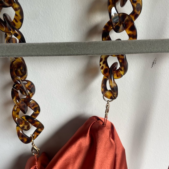 Gianni Bini Everlee Midi Dress Burnt Orange satin Tortoise Chain Neck NWT Sz 4 - Picture 7 of 8